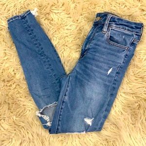 American eagle ripped jeans